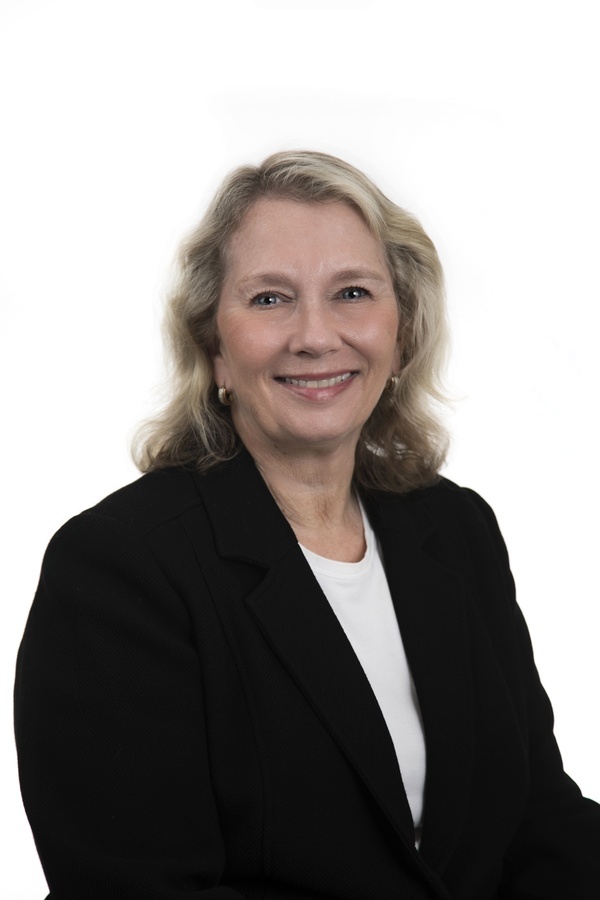 Stephanie Villani Agent Photo